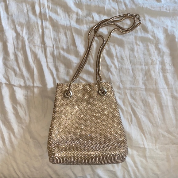 Handbags - Beautiful sparkly satchel bag with chain strap 😍